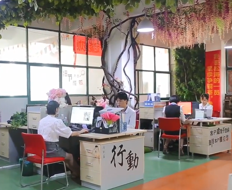 松涛办公室内包柱子仿真树假植物设计